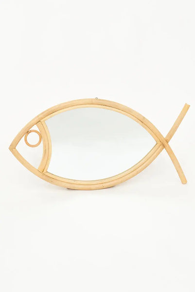 Batela Espejo de Ratán en Forma de Pez - Elegancia y Encanto para tu Hogar
