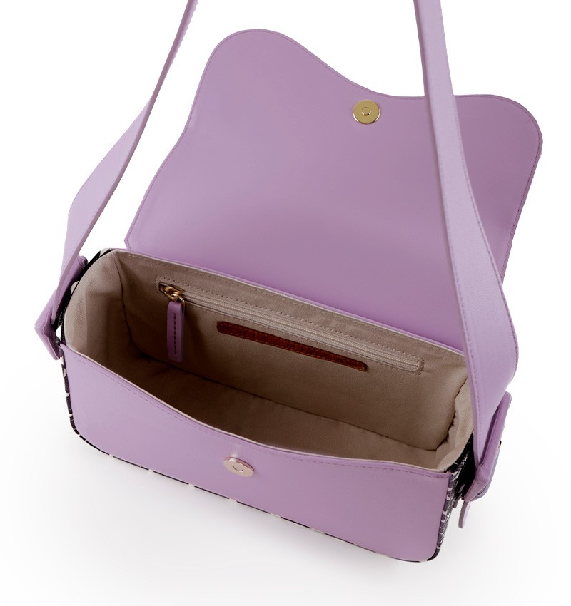 Chie mihara YURI LILAC Ahorra y exporta