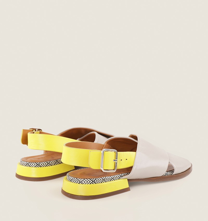 Chie mihara WASPI GREY Ahorra y exporta