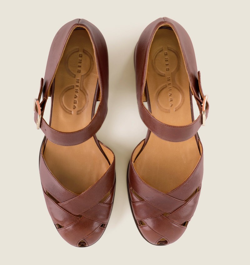 Chie mihara SEMBRA BROWN Última moda