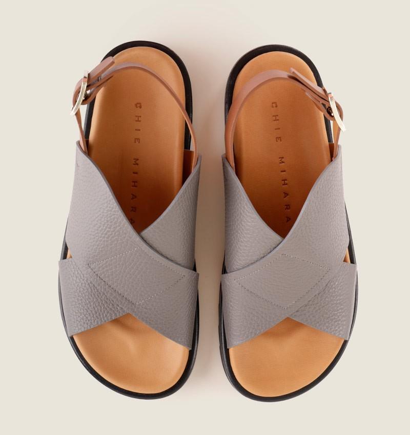 Chie mihara YANETI GREY Venta caliente