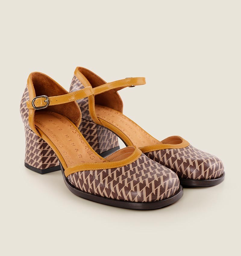 Chie mihara TALMO BROWN En oferta