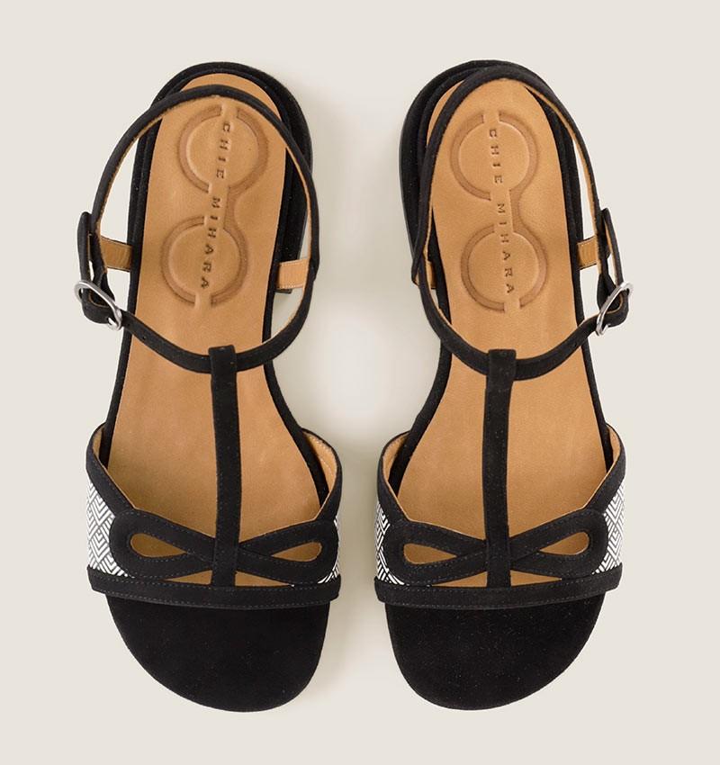 Chie mihara TORRI BLACK Devoluciones gratuitas