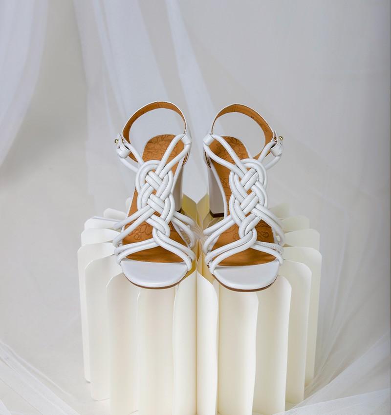 Chie mihara BRI-BANE OFF-WHITE Ahorra y exporta
