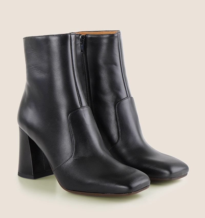 Chie mihara OYSI BLACK Ahorra y exporta