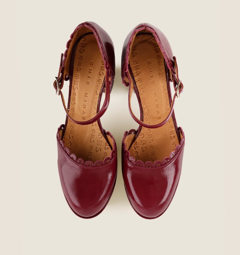 Chie mihara DEBRI GRAPE En oferta
