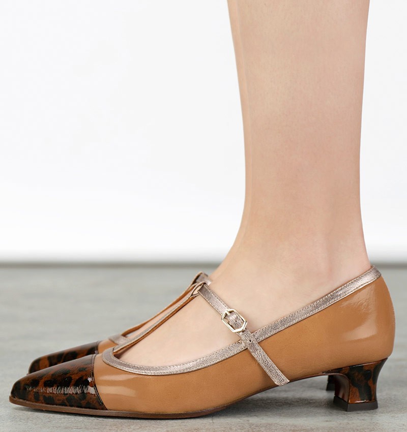 Chie mihara HENU BROWN Venta caliente