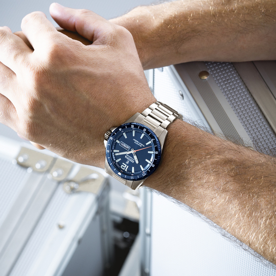 Festina RELOJ FESTINA CALENDARIO TITANIUM F20698/2 AZUL CORREA DE TITANIO HOMBRE Mejor oferta