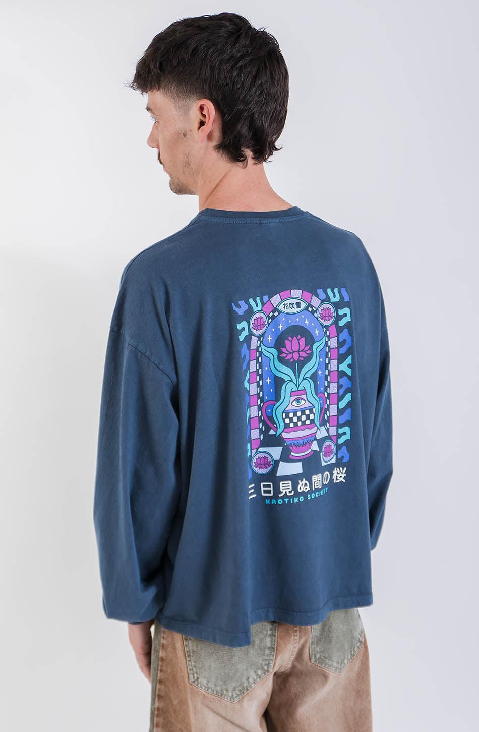 kaotiko Camiseta Washed Lotus Door Navy Grandes ahorros