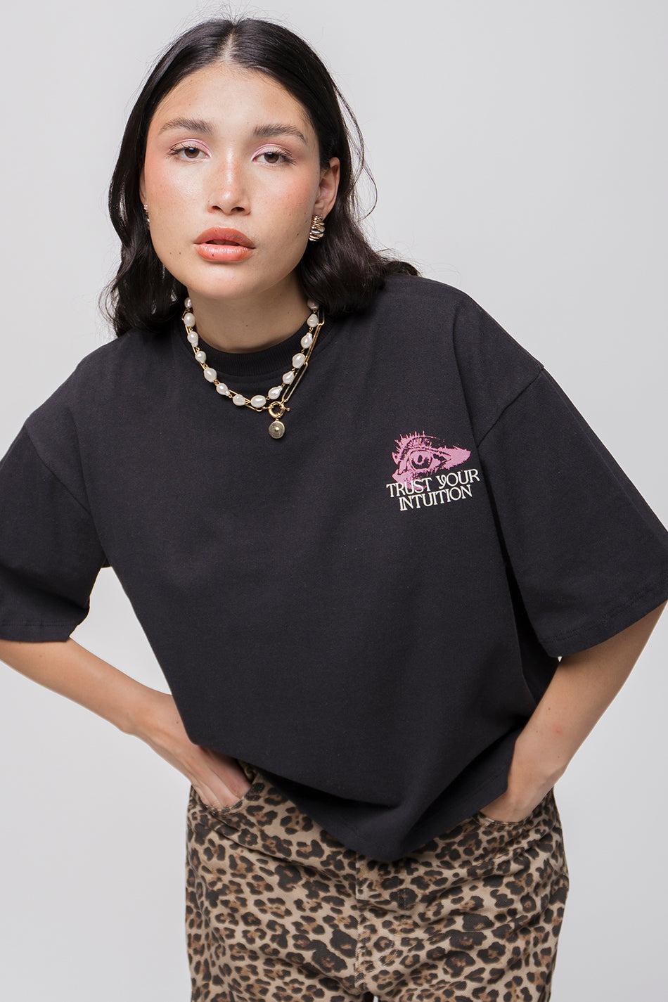 kaotiko Camiseta Eye Trust Your Intuition Black Ofertas especiales