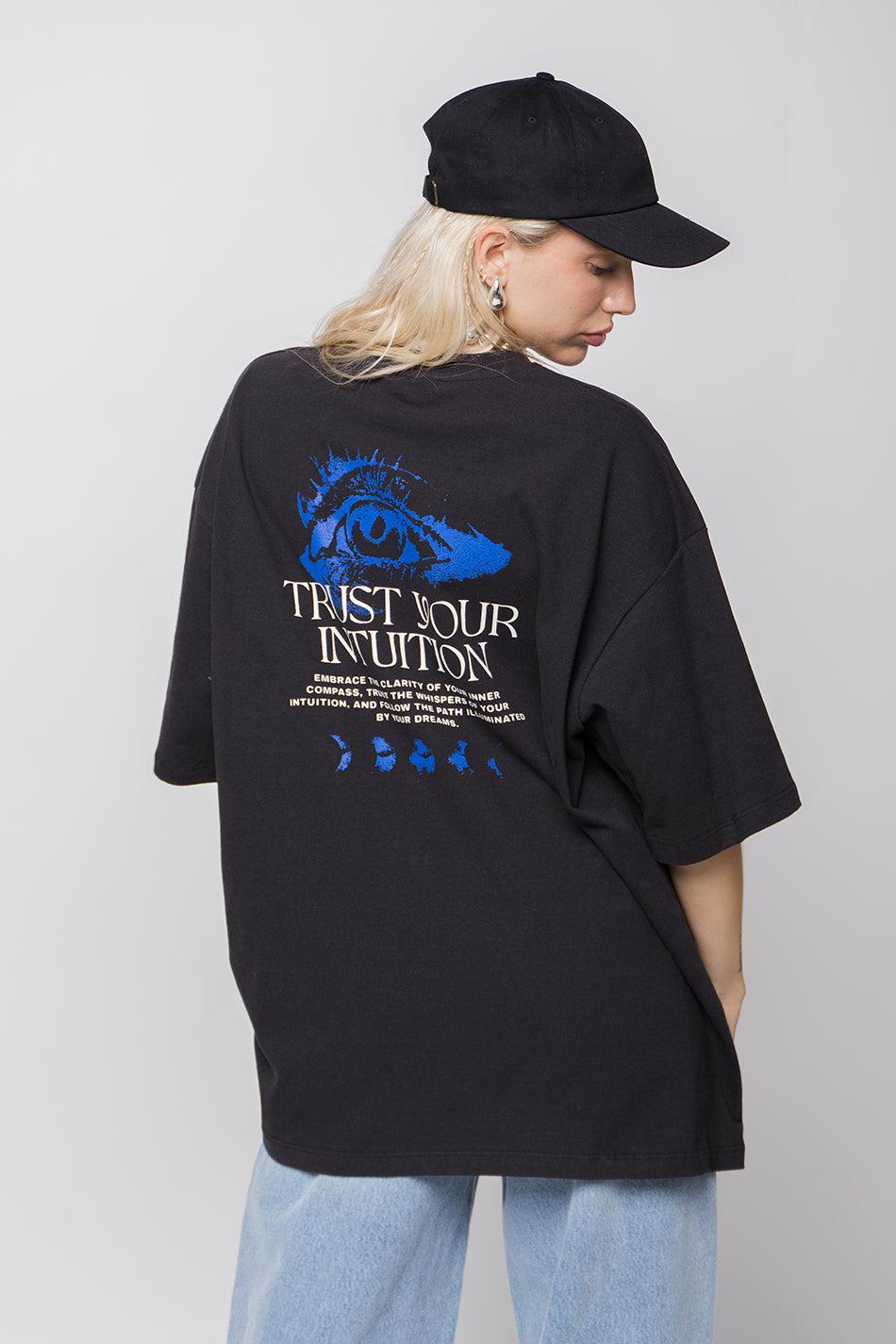 kaotiko Camiseta Eye Trust Your Intuition Black Rebajas de fin de temporada