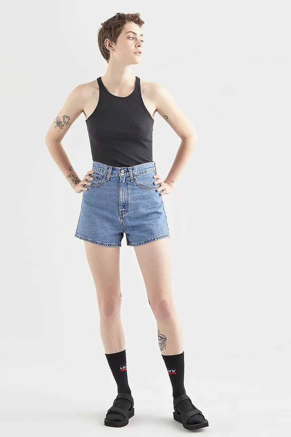 kaotiko Shorts Levi's High Loose Solo queda un día