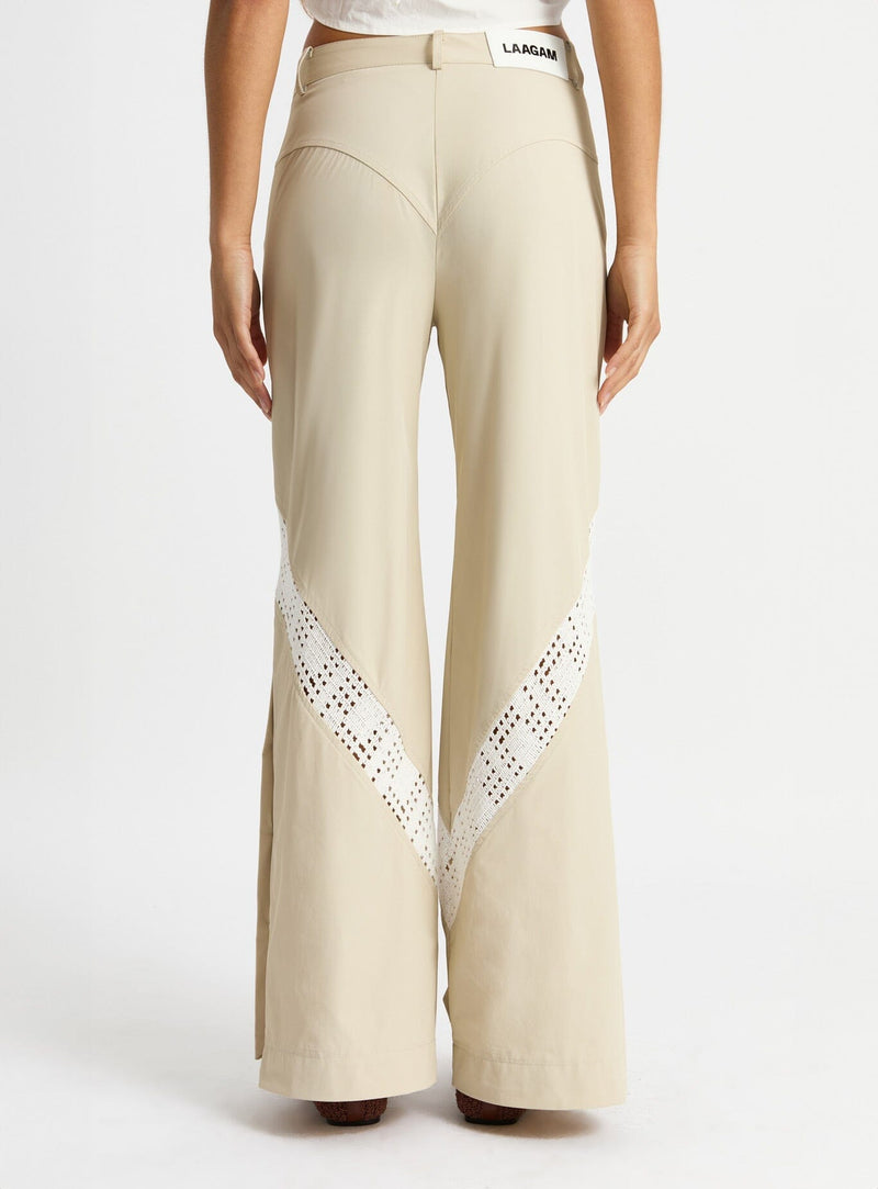 laagam ELLIE BEIGE RELAXED CUT-OUT PANTS Oferta especial