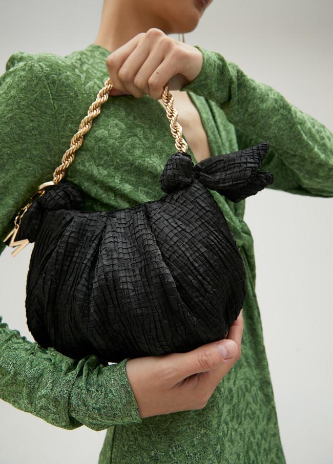 lola casademunt Mini bolso satinado con lazos laterales Envío internacional gratuito