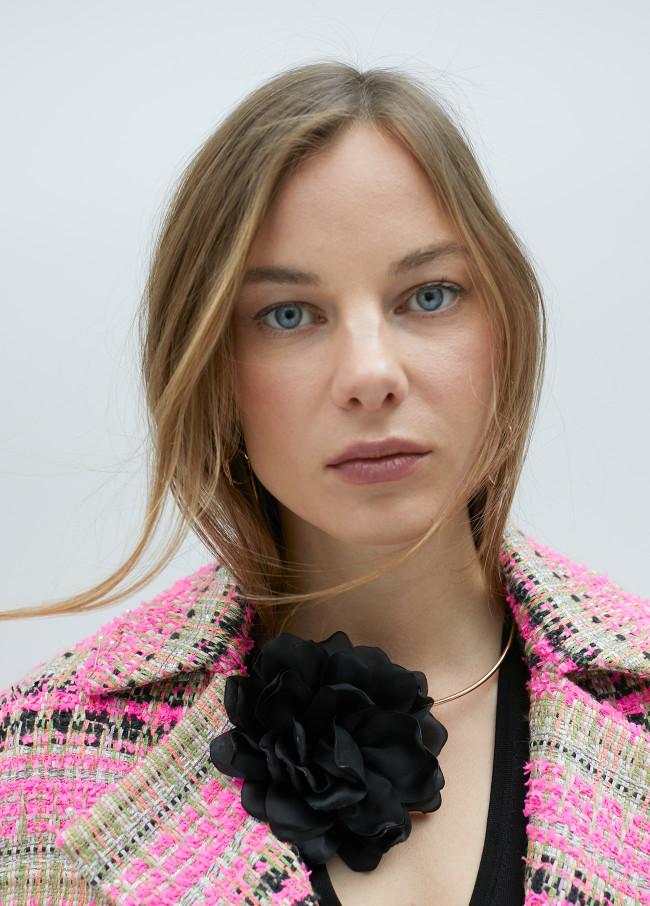lola casademunt Collar flor grande extraible Gran oferta