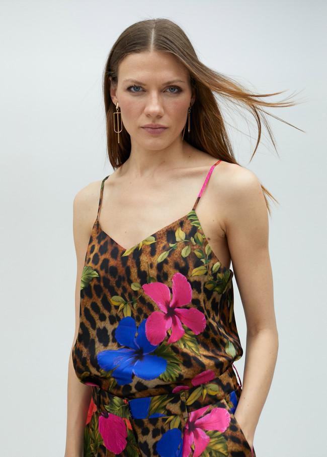 lola casademunt Top lencero animal print Última moda