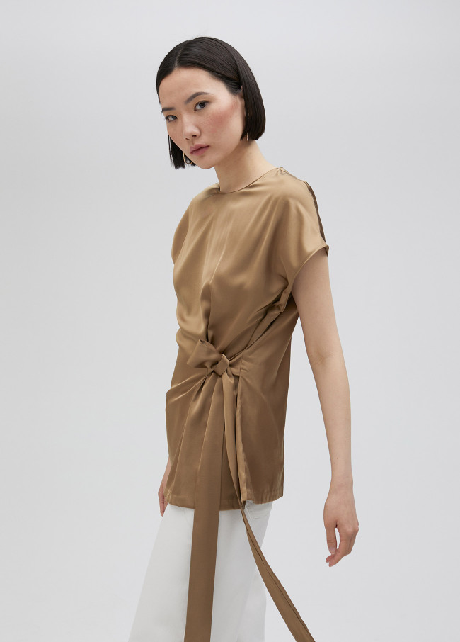 lola casademunt Blusa satinada atada en cintura Ofertas especiales