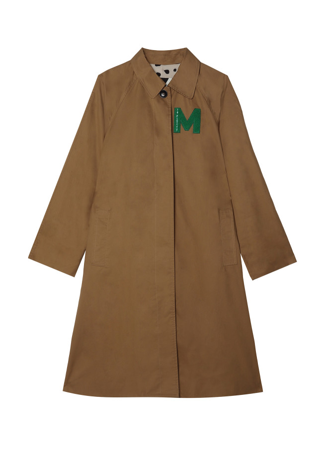 lola casademunt Trench color beige detalle parches COMPRAR AHORA