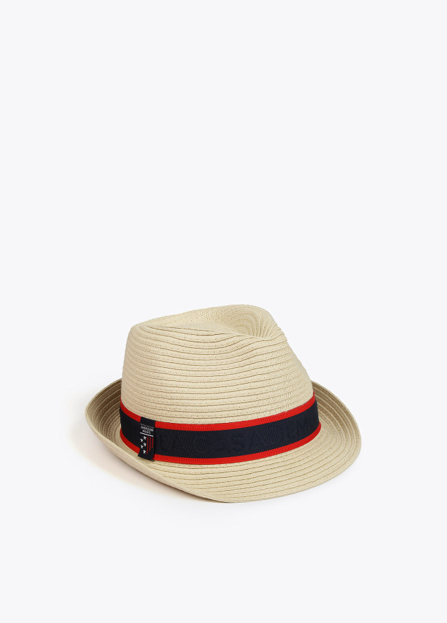 lola casademunt Gorro American Magic