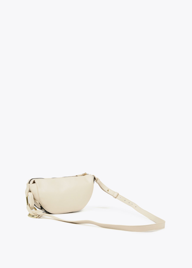 lola casademunt Bolso bandolera con arandelas y cinta logotipada Descuentos del mes