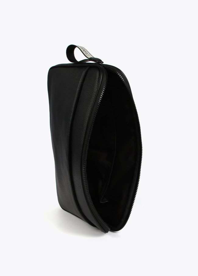 lola casademunt Funda ordenador monograma Oferta especial