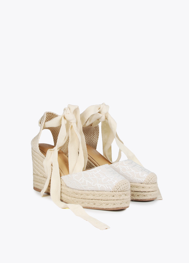 lola casademunt Cuña en efecto fibra natural En oferta