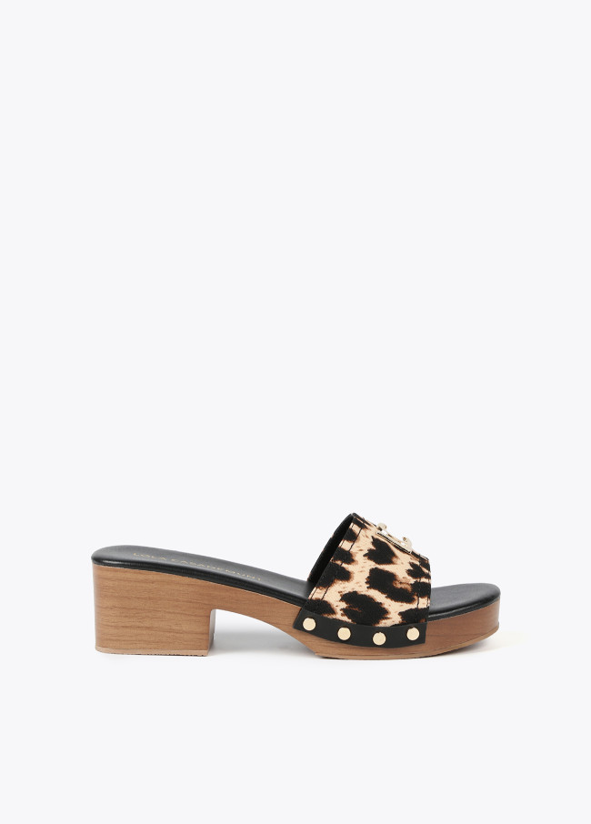 lola casademunt Zueco tejido leopardo