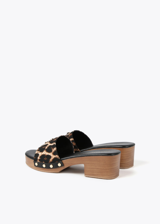 lola casademunt Zueco tejido leopardo Oferta exclusiva