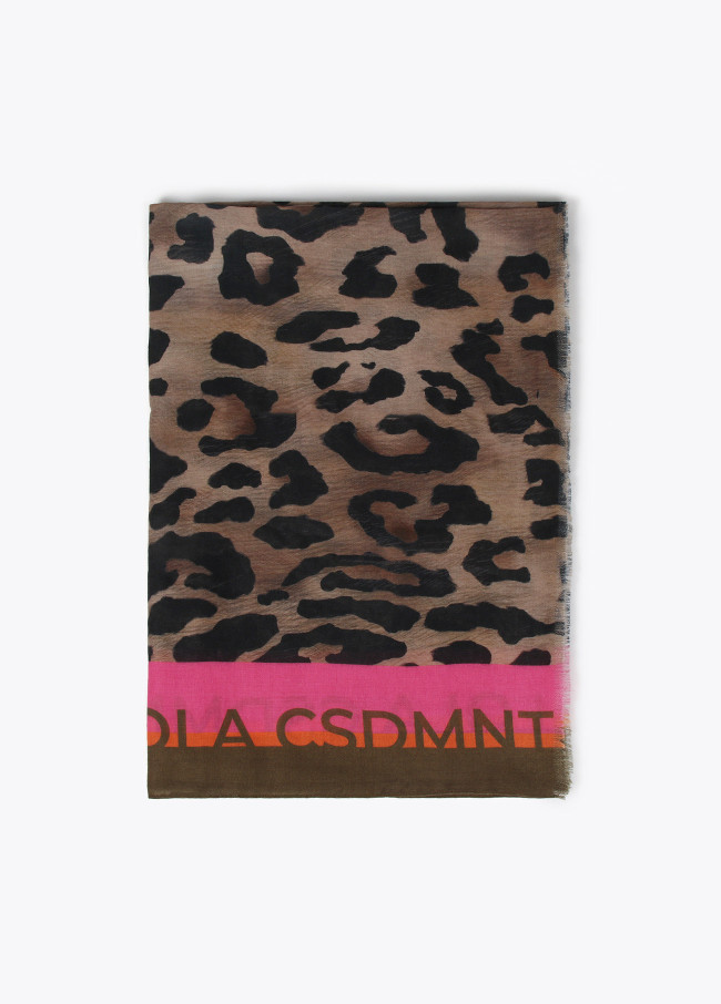 lola casademunt Fular estampado animal print Promoción trimestral