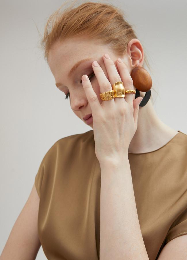 lola casademunt Anillo ondulado Oferta especial
