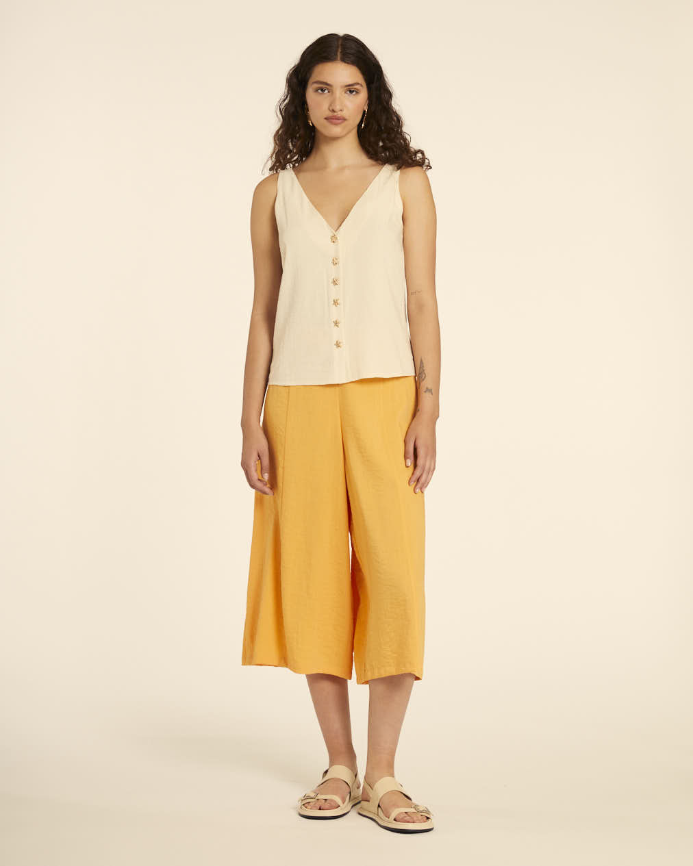 pepaloves TOP BOTONES ESTRELLA CREMA Rebajas online
