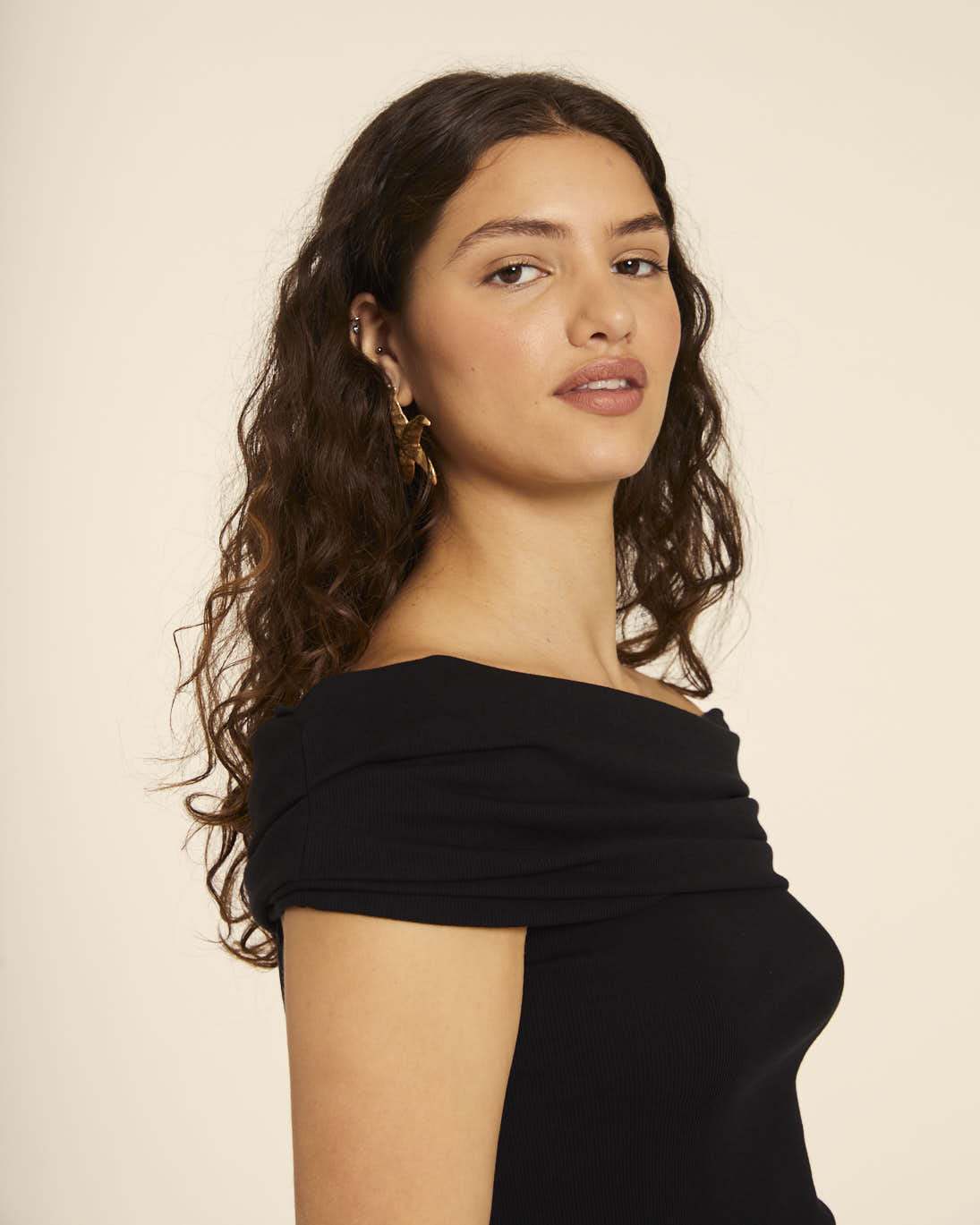 pepaloves TOP CUELLO BARDOT NEGRO Outlet