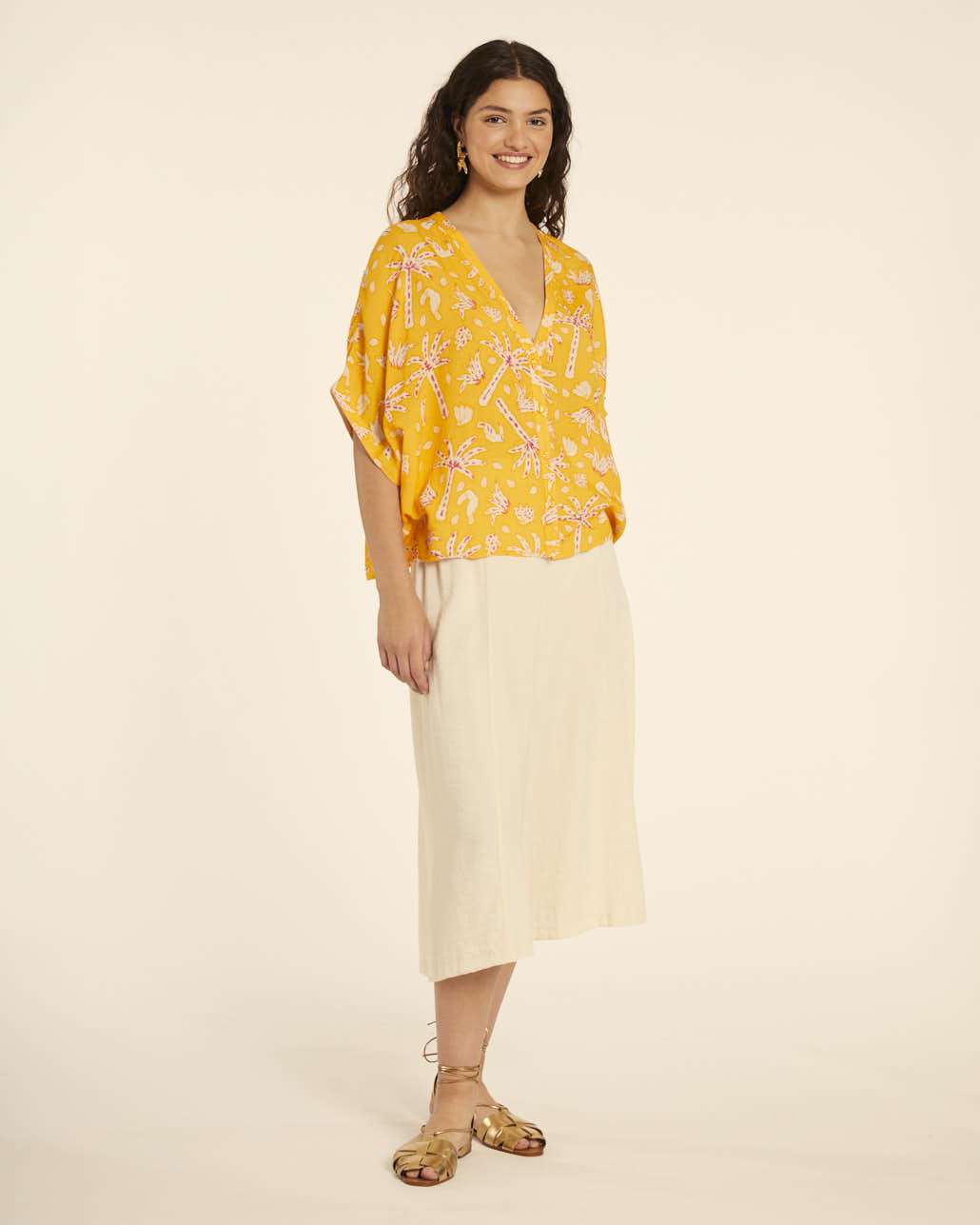 pepaloves CAMISA KIMONO CON BORDADO PALMERAS Los más vendidos