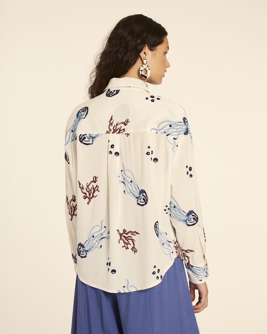 pepaloves CAMISA BORDADO MEDUSAS Solo hoy