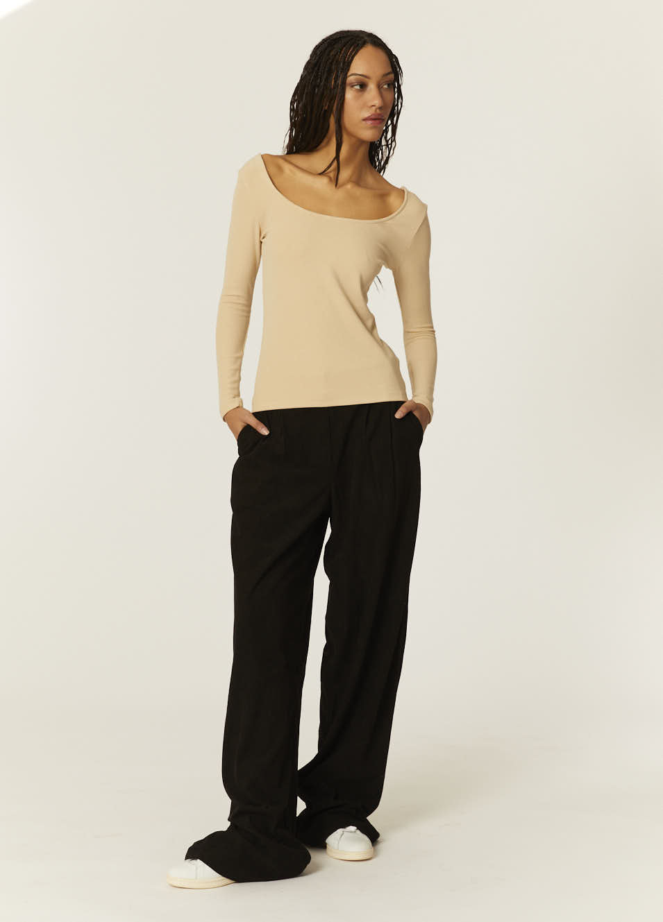 pepaloves TOP CANALE CUELLO U BEIGE Última moda