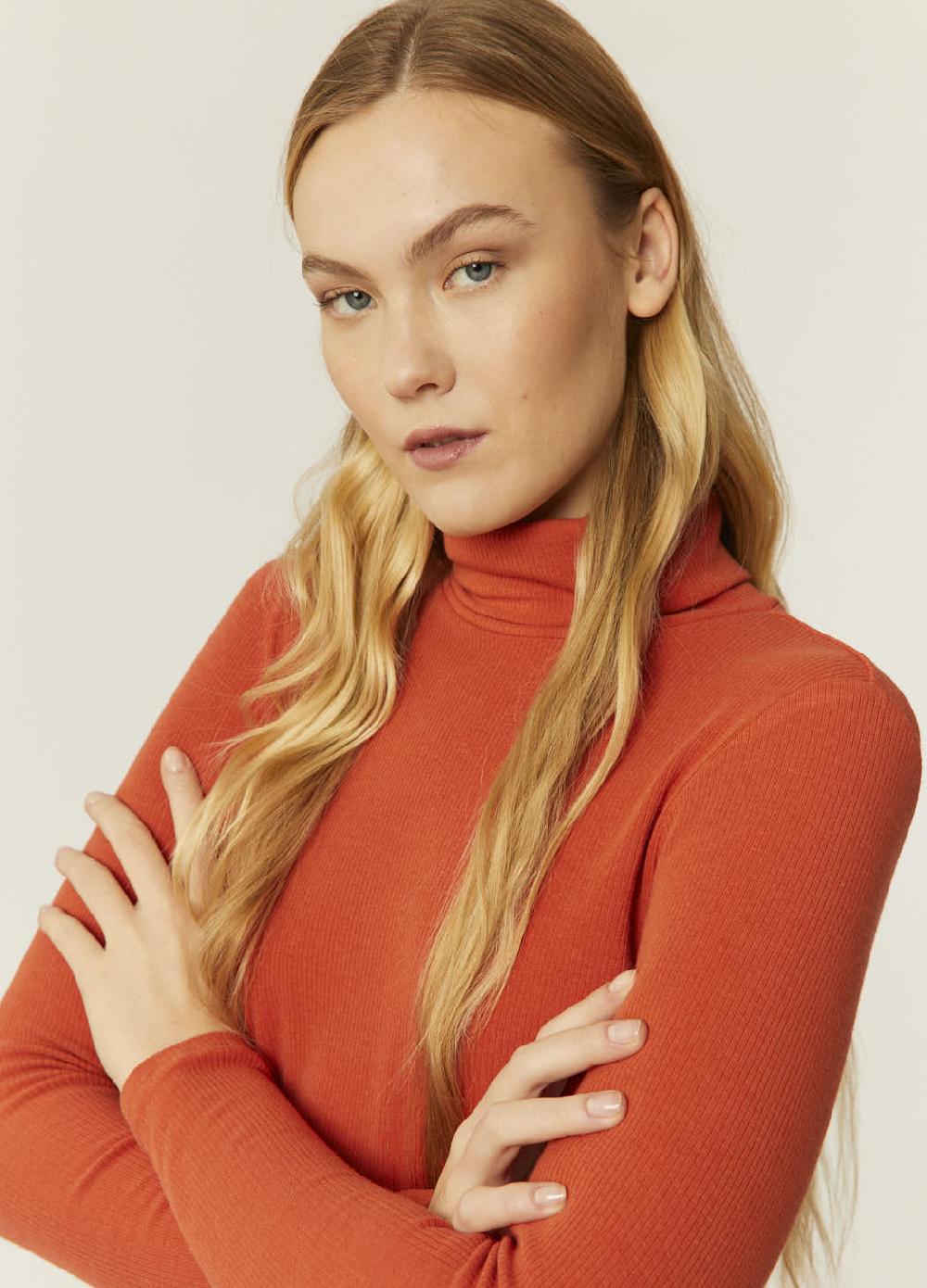 pepaloves TOP CANALE CUELLO ALTO NARANJA ÚLTIMAS EDICIONES
