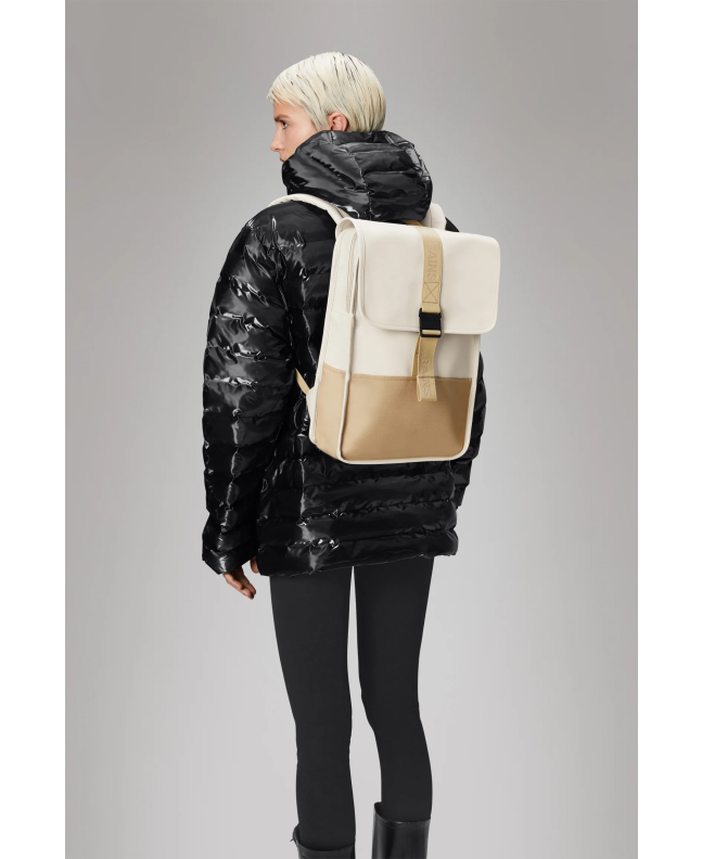 spezial madrid Rains Trail Backpack Mini Dune Grandes descuentos