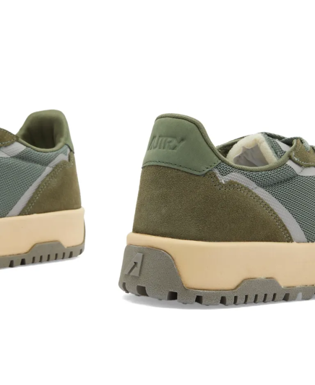 spezial madrid Aytry Wildpace Low Suede Sneakers Nabuk Schio & Military Promoción por tiempo limitado