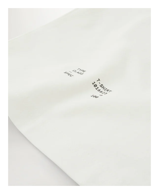 spezial madrid Belstaff Centenary Aplique Label Tee Chalk Limitado a 3 días