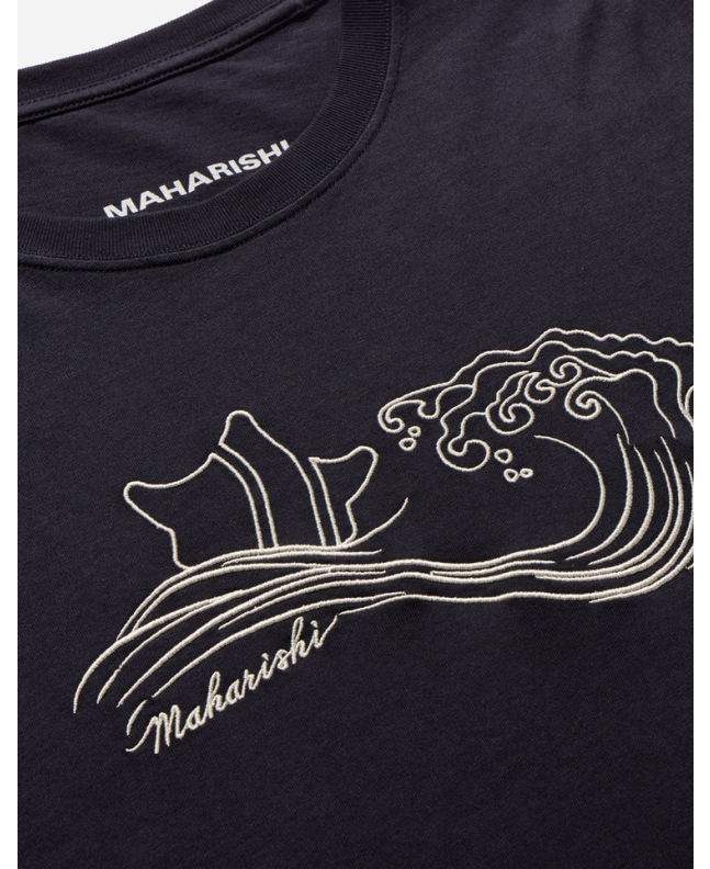 spezial madrid Maharishi Songkran Embroidered Tee Navy Limitado a 3 días