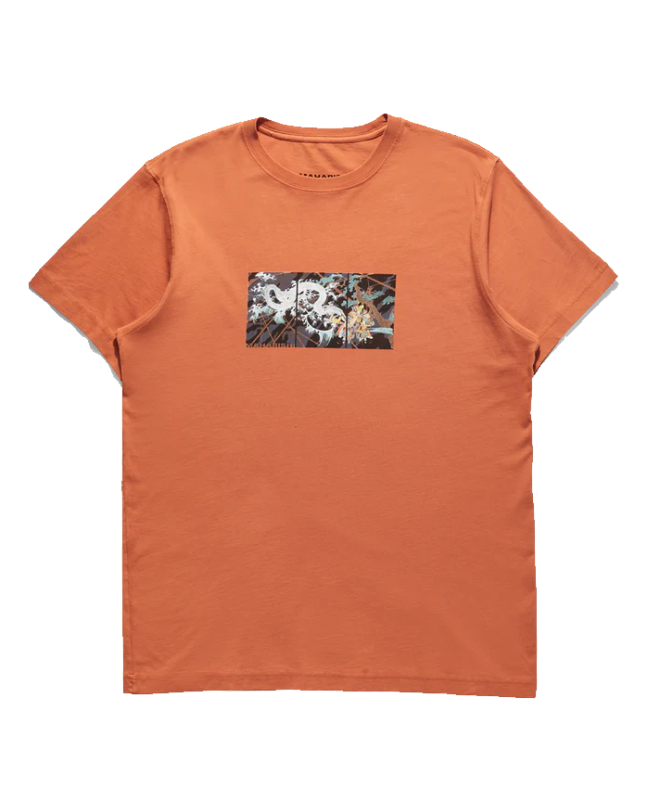 spezial madrid Maharishi Triptych Water Dragon Tee Rust En oferta