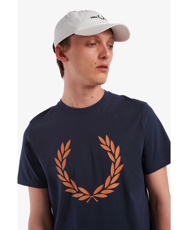 spezial madrid Fred Perry Laurel Wreath Graphic Print Tee Navy COMPRAR AHORA