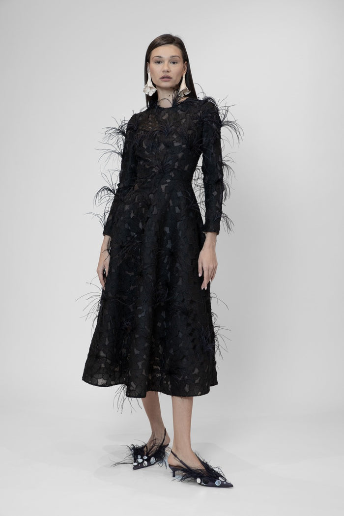the 2nd skin co. Vestido midi de guipur con plumas y manga larga Ofertas
