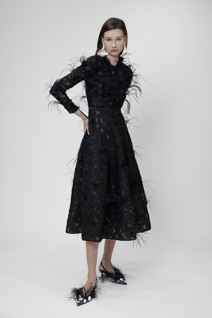 the 2nd skin co. Vestido midi de guipur con plumas y manga larga Ofertas