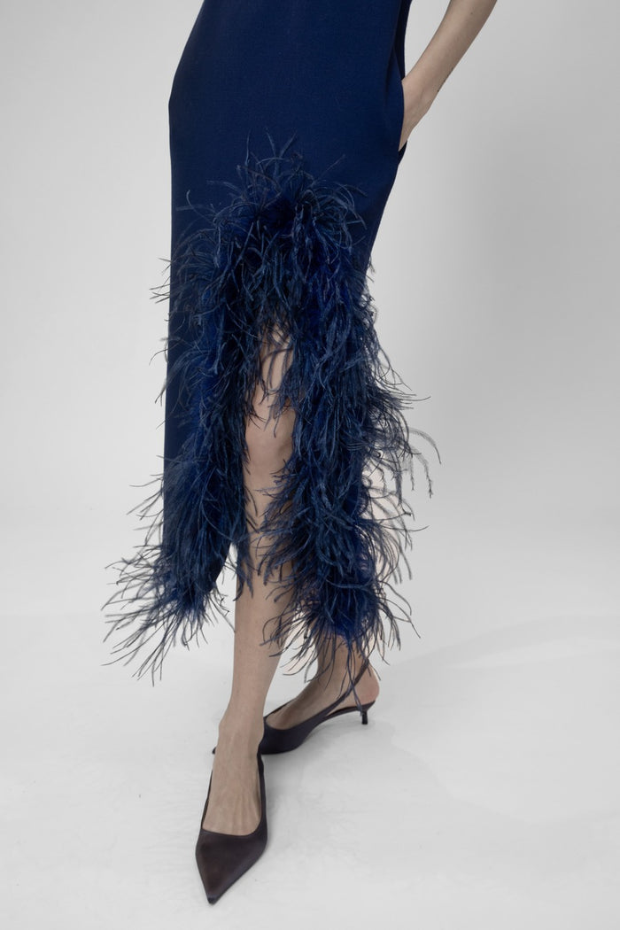the 2nd skin co. Vestido midi strapless con abertura lateral y plumas Rebajas online