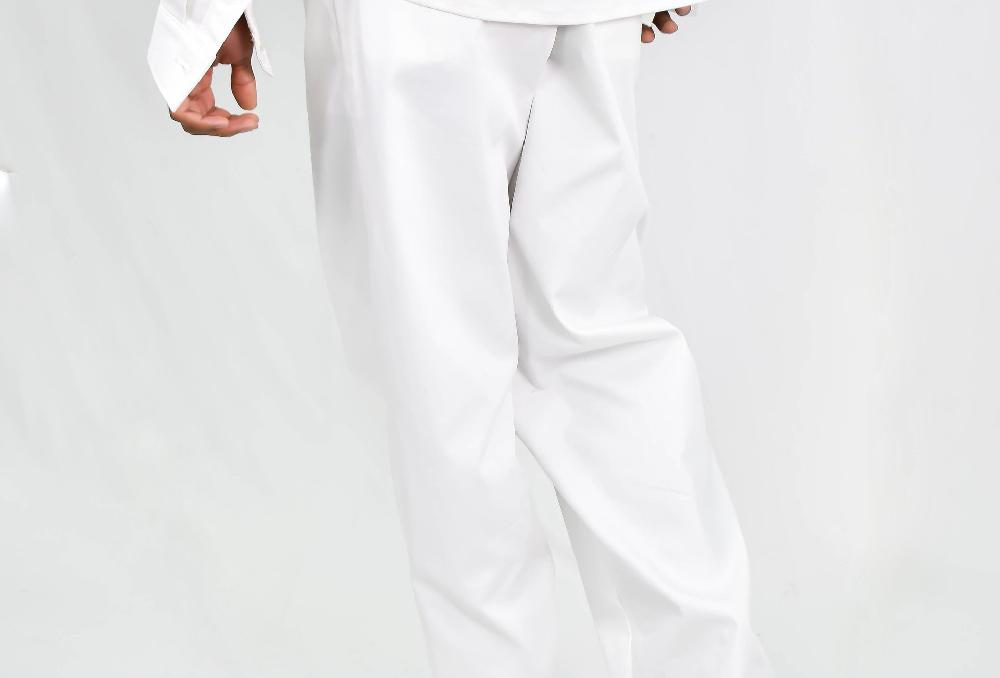 The New Black PANTS MEZCLILLA BLANCO PLISES CINTURA TRASLAPADA Superdescuento
