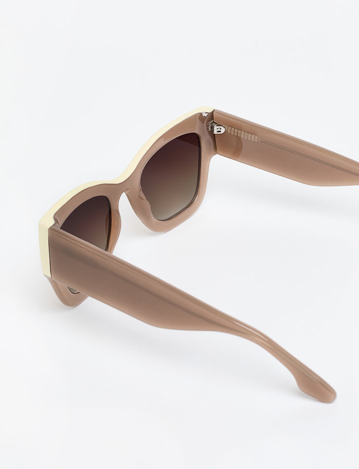 tiwi MAYFAIR Shiny Coconut Ahorra y exporta