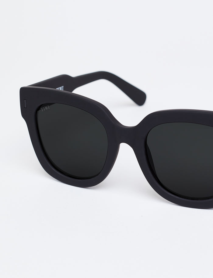 tiwi KERR Total Black Edition Ofertas especiales