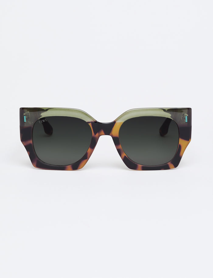 tiwi MATT Bicolor Green Tortoise/ Shiny Green Outlet