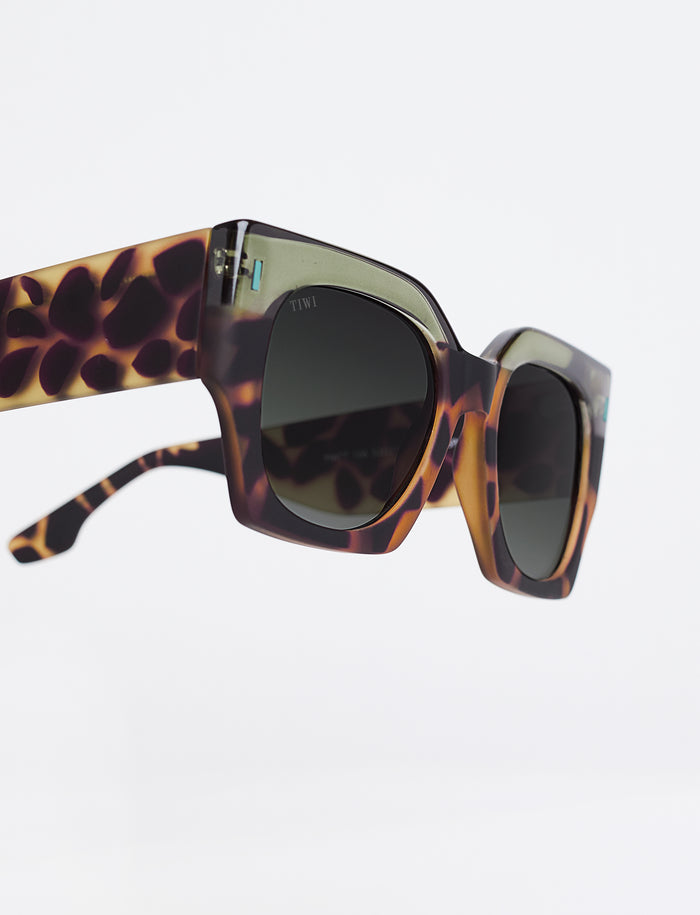 tiwi MATT Bicolor Green Tortoise/ Shiny Green Outlet